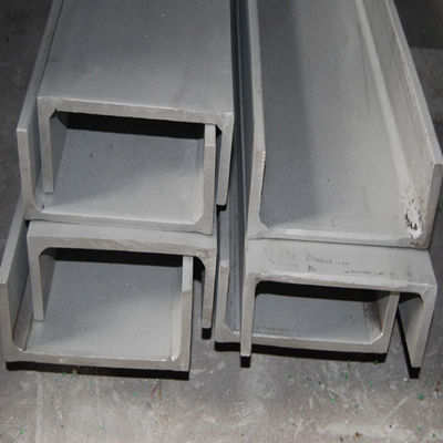 الكربون Q235 H قناة الصلب ، 40 * 20 50 * 25 غير القابل للصدأ C قناة الصلب بار 1.79mm 2.27mm