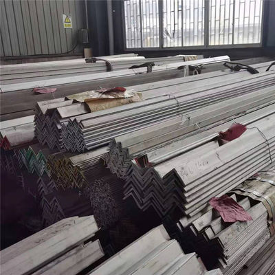 المدرفلة على الساخن NO.1 إنهاء متساوي الفولاذ المقاوم للصدأ زاوية بار لهيكل البناء